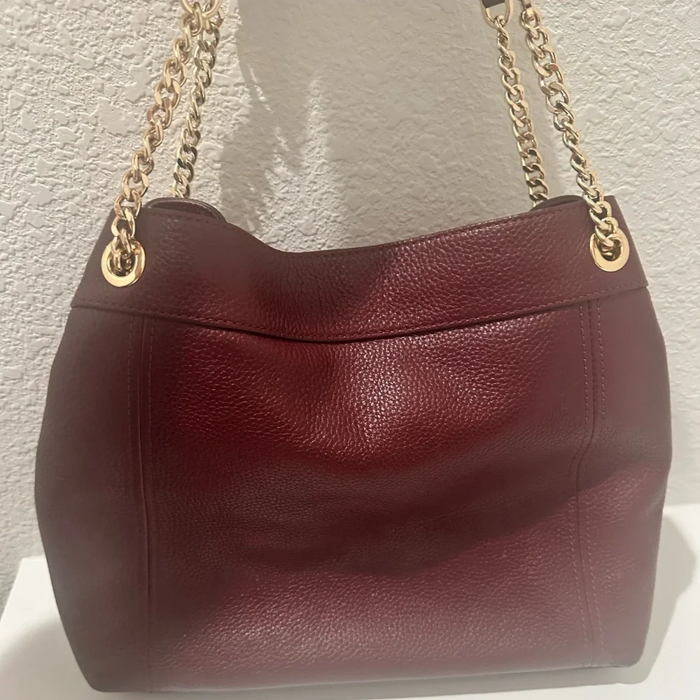 Michael Kors Jet Set Merlot Pebbled Leather Large Shoulder Bag Tote Chain Strap